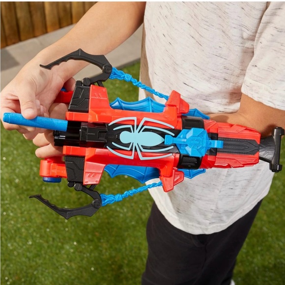 NIB NERF Marvel Spider-Man Strike 'N Splash Web Blaster 2-IN-1 Blast Darts/Water - Picture 7 of 7